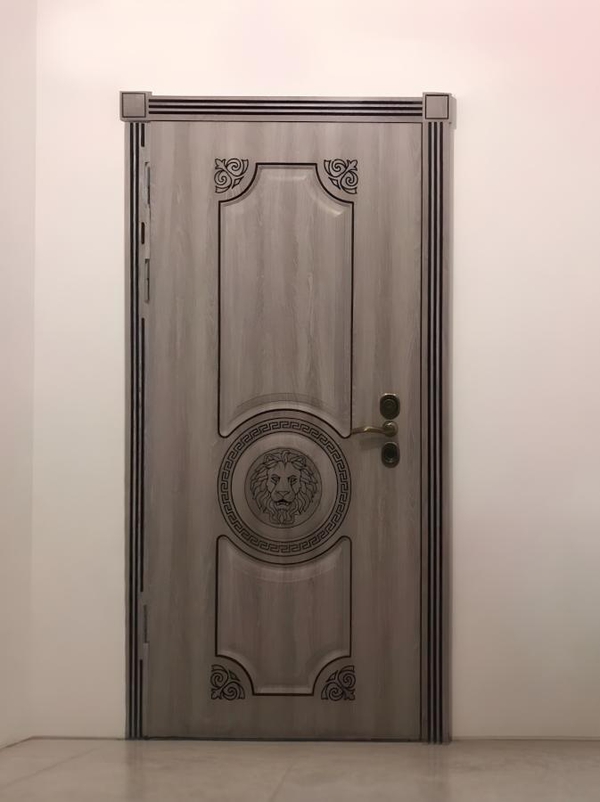Дверь для квартиры