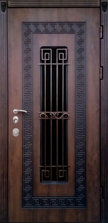 Входная термодверь со стеклопакетом и кованой решеткой (отделка МДФ с фрезеровкой)